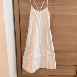 WHITE THEORY DRESS • Size 4